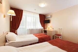 Гостиница  АМАКС Турист Уфа Улучшенный двухместный номер с 1 кроватью или 2 отдельными кроватями-4
